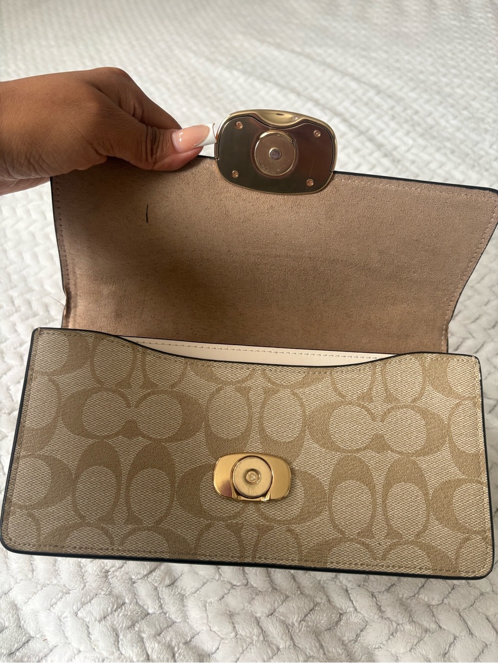 Coach Cream Signature Canvas and Leather Crossbody with Gold Chain - Picture 5 of 6